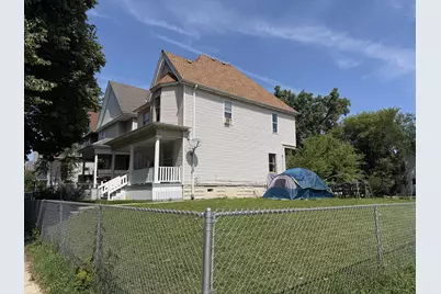1906 N 33rd St, Milwaukee, WI 53208 - Photo 2