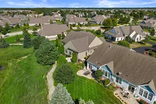 1758 Bess Ct, Oconomowoc, WI 53066 - Photo 6