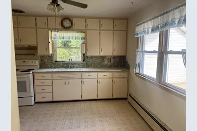 1604  54th St, Kenosha, WI 53140 - Photo 12