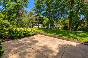 16420 Tia Ct, Brookfield, WI 53005 - Photo 24