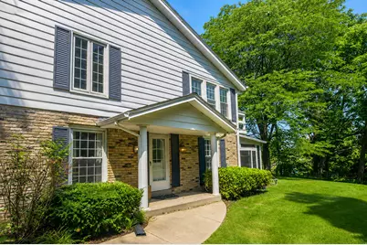 16420  Tia Ct, Brookfield, WI 53005 - Photo 4