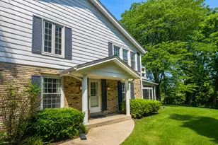 16420 Tia Ct, Brookfield, WI 53005 - Photo 4