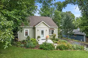 82 Jewell Dr, Williams Bay, WI 53191 - Photo 1