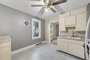 1021 Wilson Ave, Sheboygan, WI 53081 - Photo 10