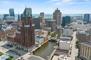 108 W Wells St, Milwaukee, WI 53203 - Photo 44