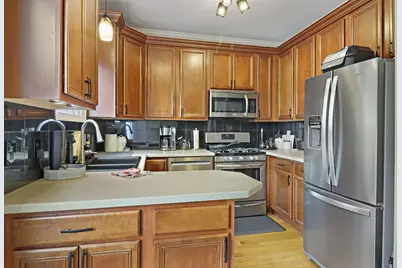 413  56th St, Kenosha, WI 53140 - Photo 8