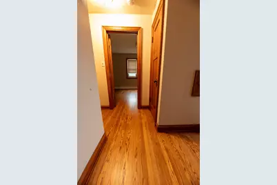 2077 S 107th St, West Allis, WI 53227 - Photo 18