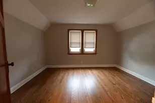 2077 S 107th St, West Allis, WI 53227 - Photo 16
