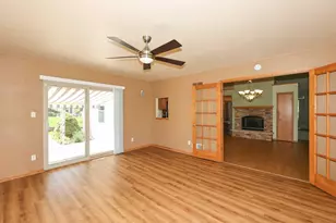 6652 S Scenic Ct, Franklin, WI 53132 - Photo 14