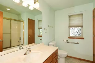 6652 S Scenic Ct, Franklin, WI 53132 - Photo 28