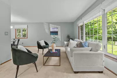 S25W27059  Winnebago Way, Waukesha, WI 53188 - Photo 6