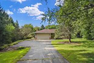 S25W27059 Winnebago Way, Waukesha, WI 53188 - Photo 46