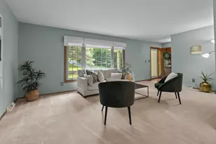 S25W27059 Winnebago Way, Waukesha, WI 53188 - Photo 8