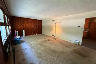 429 10th Pl, Kenosha, WI 53140 - Photo 2