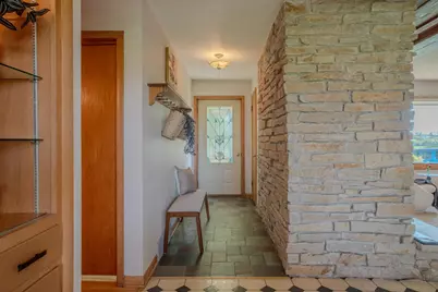 N124W18420  Lovers Ln, Germantown, WI 53022 - Photo 6