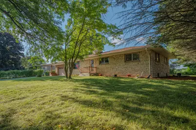 N124W18420  Lovers Ln, Germantown, WI 53022 - Photo 4