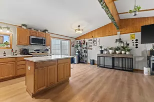 1644 Warwick Wy, Racine, WI 53406 - Photo 4