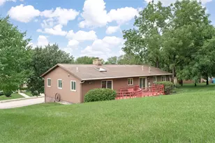 320 N Clark St, Mayville, WI 53050 - Photo 8