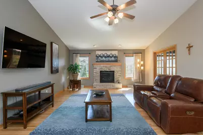 8313  Whitetail Dr, Racine, WI 53406 - Photo 10