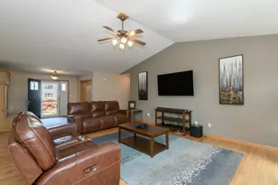 8313 Whitetail Dr, Racine, WI 53406 - Photo 14