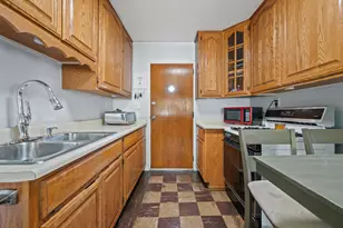 3354 S Burrell St, Milwaukee, WI 53207 - Photo 6