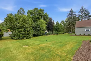 202 S Highland Ave, Thiensville, WI 53092 - Photo 22