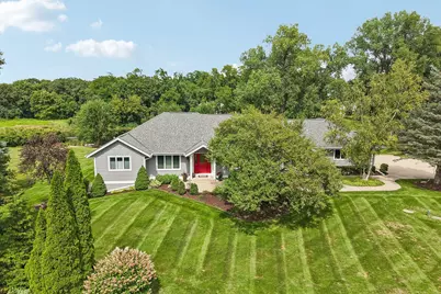 1223 N Laurel Ln, Summit, WI 53066 - Photo 4