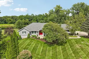 1223 N Laurel Ln, Summit, WI 53066 - Photo 4
