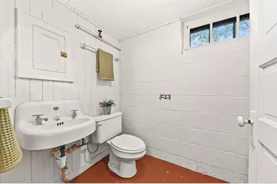 2405 N 73rd St, Wauwatosa, WI 53213 - Photo 34
