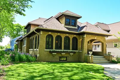 2405 N 73rd St, Wauwatosa, WI 53213 - Photo 52