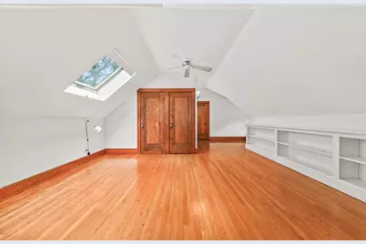 2405 N 73rd St, Wauwatosa, WI 53213 - Photo 26
