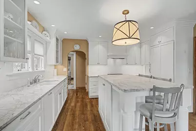 1529  Cass St, La Crosse, WI 54601 - Photo 6