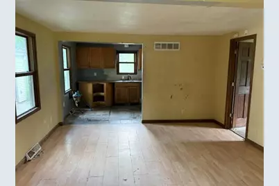 7105  Old Spring St, Racine, WI 53406 - Photo 14
