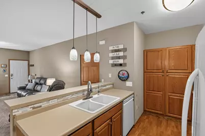 460 N Silverbrook Dr #103, West Bend, WI 53090 - Photo 8