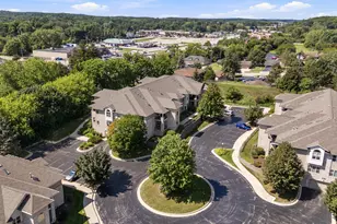 460 N Silverbrook Dr, West Bend, WI 53090 - Photo 32