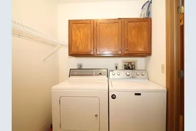 715  Canterberry Ct #215, West Bend, WI 53090 - Photo 18