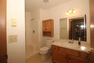 715 Canterberry Ct, West Bend, WI 53090 - Photo 20