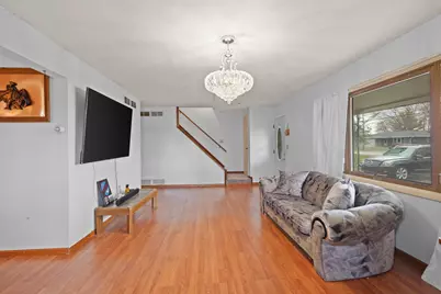 3749  Debby Ln, Racine, WI 53126 - Photo 4