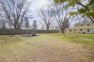 3749 Debby Ln, Racine, WI 53126 - Photo 38