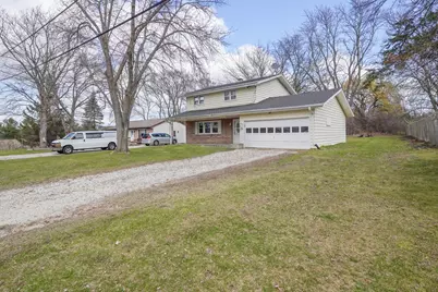 3749  Debby Ln, Racine, WI 53126 - Photo 36
