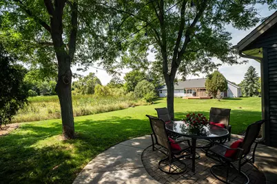 1052  Summer Creek Rd, Oconomowoc, WI 53066 - Photo 24