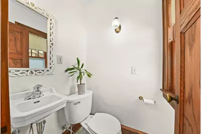 7442  Lincoln Pl, Wauwatosa, WI 53213 - Photo 16