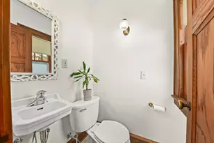 7442 Lincoln Pl, Wauwatosa, WI 53213 - Photo 16