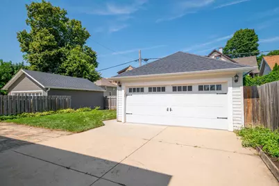 7442  Lincoln Pl, Wauwatosa, WI 53213 - Photo 26