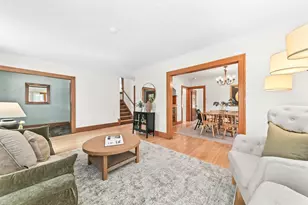 7442 Lincoln Pl, Wauwatosa, WI 53213 - Photo 6