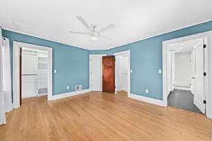 7442 Lincoln Pl, Wauwatosa, WI 53213 - Photo 20