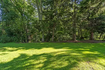 332  4 Mile Rd, Racine, WI 53402 - Photo 16