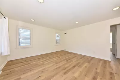 7937 W Townsend St, Milwaukee, WI 53222 - Photo 6