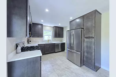 4220 N 162nd St, Brookfield, WI 53005 - Photo 4