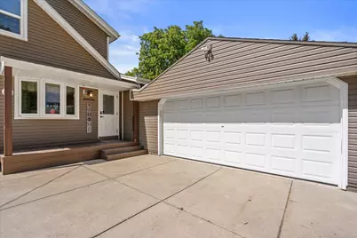 N120W15982  Freistadt Rd, Germantown, WI 53022 - Photo 16